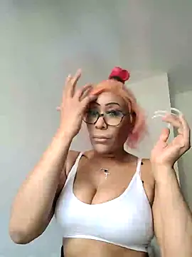 iamlalamilano online show from March 28, 2026, 12:39 pm