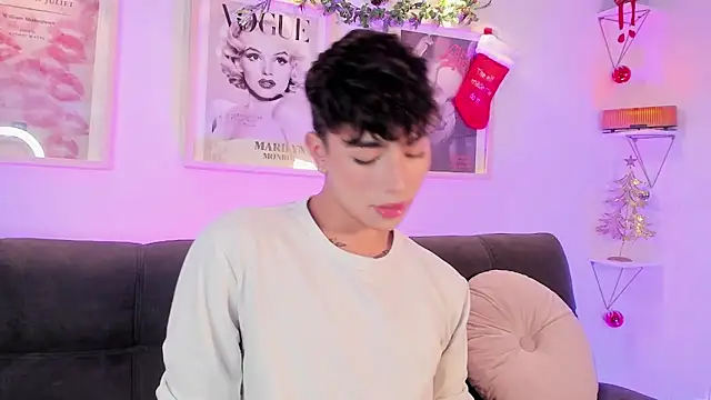 Snapshot of evan_voss chatting on December 15, 2025, 1:06 pm evan voss online show from December 15, 2025, 1:06 pm