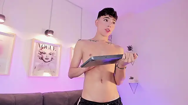 Snapshot of evan_voss chatting on November 12, 2025, 12:31 pm evan voss online show from November 12, 2025, 12:31 pm