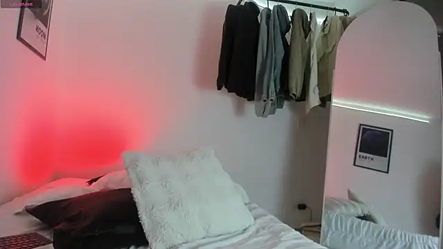 Snapshot of twinguys chatting on November 10, 2025, 3:06 pm twinguys online show from November 10, 2025, 3:06 pm