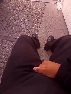 armndo4 online show from October 14, 2025, 12:28 pm