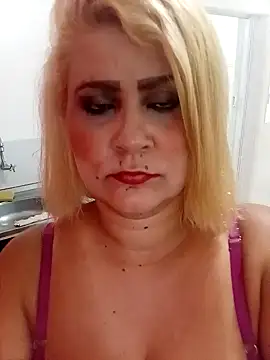 Snapshot of flavinhasensual chatting on November 18, 2025, 12:26 am flavinhasensual online show from November 18, 2025, 12:26 am