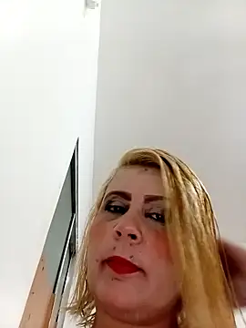 Snapshot of flavinhasensual chatting on October 24, 2025, 6:45 am flavinhasensual online show from October 24, 2025, 6:45 am