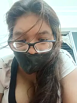 Elie couple143 online show from September 12, 2025, 6:07 pm