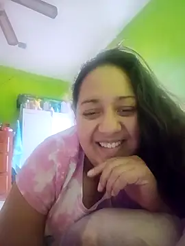 Snapshot of Caroomoom27 chatting on September 13, 2025, 9:15 pm Caroomoom27 online show from September 13, 2025, 9:15 pm