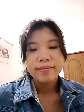 Snapshot of Adsatoh chatting on November 4, 2025, 9:24 am Adsatoh online show from November 4, 2025, 9:24 am