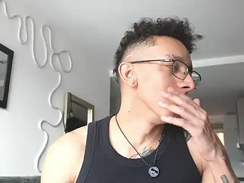 Snapshot of Vbenz28 chatting on March 14, 2026, 9:32 pm Vbenz28 online show from March 14, 2026, 9:32 pm