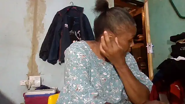 Snapshot of Nicky52 chatting on February 23, 2026, 4:07 pm Nicky52 online show from February 23, 2026, 4:07 pm