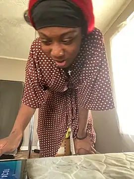 HennessyBaby21 online show from March 3, 2026, 4:25 pm