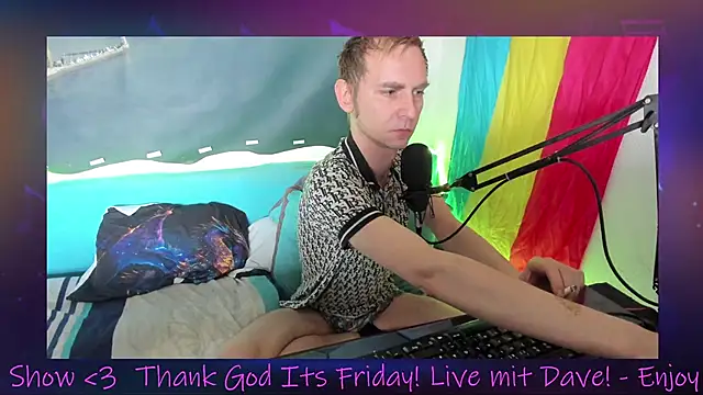 Snapshot of DaveLindau chatting on October 17, 2025, 12:40 pm DaveLindau online show from October 17, 2025, 12:40 pm