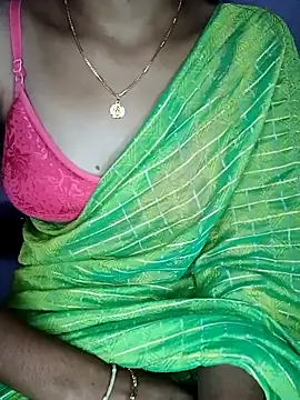 Snapshot of Nidhi_lovely chatting on September 23, 2025, 4:47 pm Nidhi lovely online show from September 23, 2025, 4:47 pm