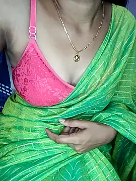 Snapshot of Nidhi_lovely chatting on October 17, 2025, 1:53 am Nidhi lovely online show from October 17, 2025, 1:53 am