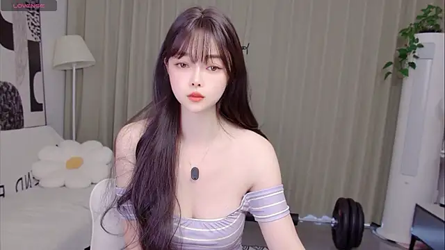Snapshot of uikyy1 chatting on May 9, 2026, 7:34 am uikyy1 online show from May 9, 2026, 7:34 am