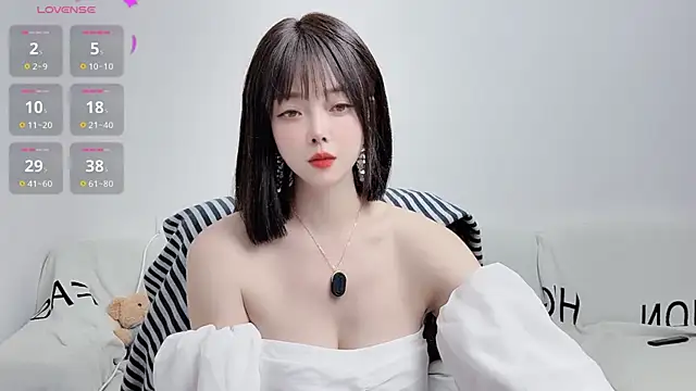 uikyy1 online show from November 24, 2025, 2:06 pm