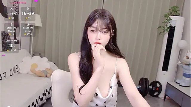 Snapshot of uikyy1 chatting on June 28, 2026, 7:14 am uikyy1 online show from June 28, 2026, 7:14 am