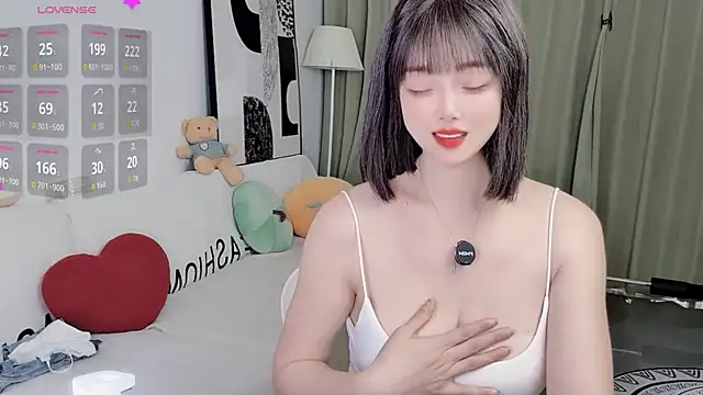 Snapshot of uikyy1 chatting on January 17, 2026, 8:40 am uikyy1 online show from January 17, 2026, 8:40 am