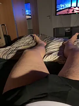 Snapshot of YoungDick004 chatting on November 10, 2025, 10:59 pm YoungDick004 online show from November 10, 2025, 10:59 pm