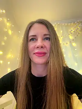 LucieMack online show from January 16, 2026, 5:33 am