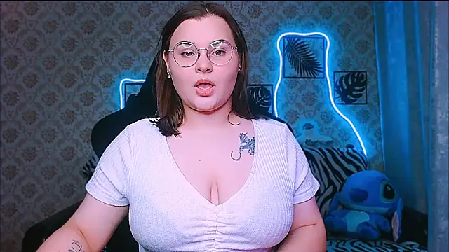 Snapshot of InLoveWithLife26 chatting on November 25, 2025, 8:36 am InLoveWithLife26 online show from November 25, 2025, 8:36 am