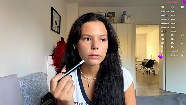 Snapshot of MaydaCornwall chatting on October 30, 2025, 8:01 am MaydaCornwall online show from October 30, 2025, 8:01 am