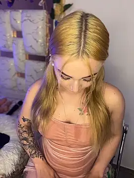 Sara Sophia420 online show from May 14, 2026, 5:37 am