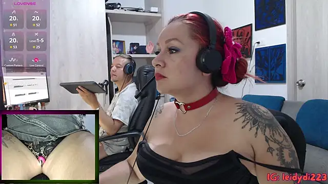 leidydi223 online show from October 24, 2025, 1:26 am