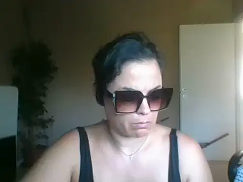 Snapshot of ITALIANASISIXX chatting on June 22, 2026, 4:37 pm ITALIANASISIXX online show from June 22, 2026, 4:37 pm