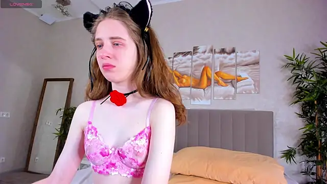 Camilla Kelly online show from April 12, 2026, 1:09 am