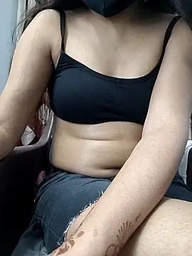 Snapshot of Ruhi_07 chatting on February 28, 2026, 8:36 am Ruhi 07 online show from February 28, 2026, 8:36 am