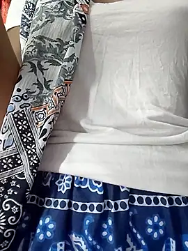 Snapshot of Ruhi_07 chatting on October 23, 2025, 5:17 am Ruhi 07 online show from October 23, 2025, 5:17 am