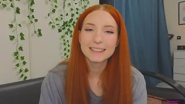 Olivia Rid  online show from October 3, 2025, 8:10 pm