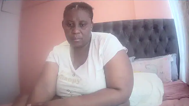 HUGEASSXXXXX online show from March 12, 2026, 5:24 am