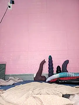 Rose 194 online show from November 18, 2025, 2:05 am