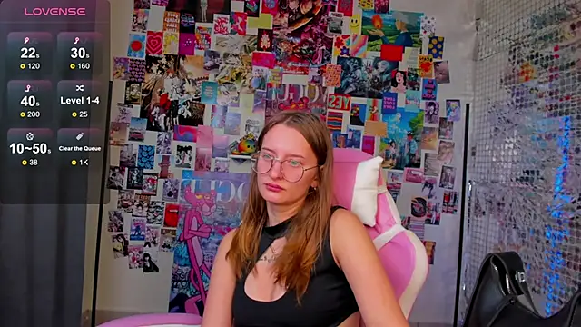 Maryyy May online show from October 9, 2025, 7:14 pm