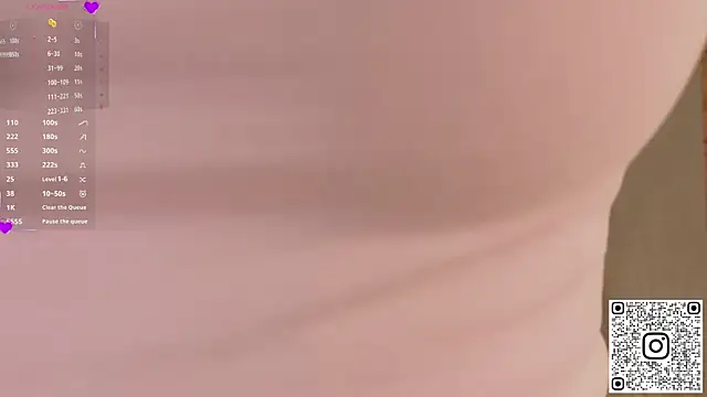 BlushinBloom online show from October 29, 2025, 6:12 am