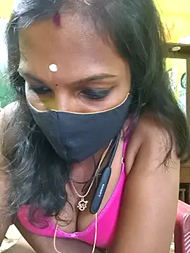 Snapshot of Honey_rosetamil chatting on October 31, 2025, 5:48 am Honey rosetamil online show from October 31, 2025, 5:48 am