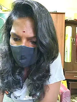 Snapshot of Honey_rosetamil chatting on November 4, 2025, 5:33 am Honey rosetamil online show from November 4, 2025, 5:33 am