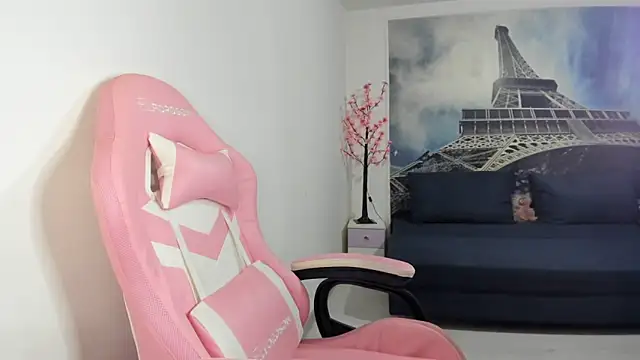 Snapshot of RheaEtthan chatting on February 26, 2026, 9:48 pm RheaEtthan online show from February 26, 2026, 9:48 pm