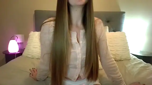 Snapshot of TaylorWest62 chatting on December 2, 2025, 2:41 pm TaylorWest62 online show from December 2, 2025, 2:41 pm