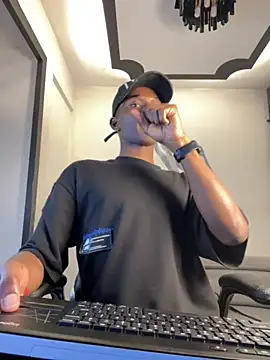 Brycce santos online show from October 9, 2025, 1:33 pm