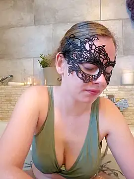 Snapshot of Squirtingcouple9094 chatting on November 7, 2025, 8:19 am Squirtingcouple9094 online show from November 7, 2025, 8:19 am