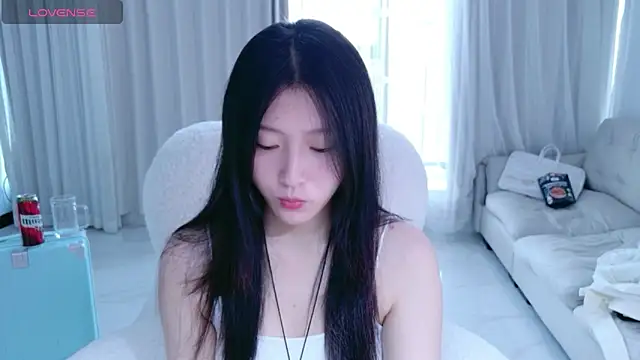 Snapshot of rainybb chatting on October 4, 2025, 8:38 am rainybb online show from October 4, 2025, 8:38 am