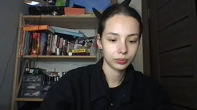 Snapshot of Yuna5343 chatting on December 3, 2025, 8:19 pm Yuna5343 online show from December 3, 2025, 8:19 pm