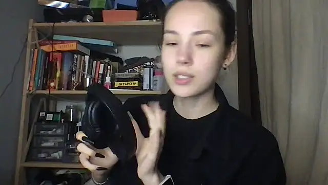 Snapshot of Yuna5343 chatting on December 15, 2025, 8:14 pm Yuna5343 online show from December 15, 2025, 8:14 pm