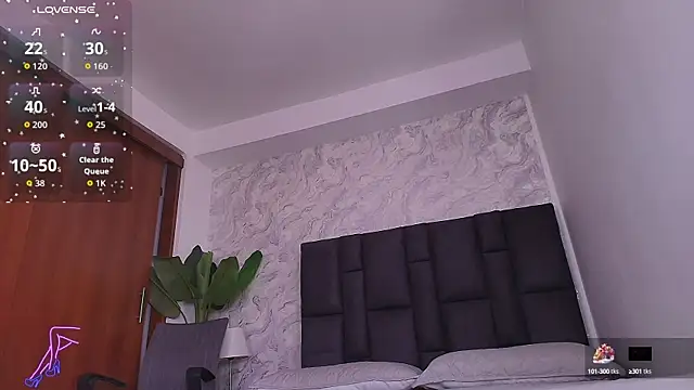 mishell- online show from September 21, 2025, 4:01 pm