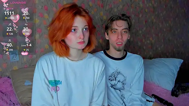 Snapshot of Squirrel_Bunny chatting on December 17, 2025, 4:01 pm Squirrel Bunny online show from December 17, 2025, 4:01 pm