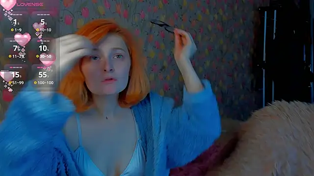 Snapshot of Squirrel_Bunny chatting on October 13, 2025, 8:32 pm Squirrel Bunny online show from October 13, 2025, 8:32 pm