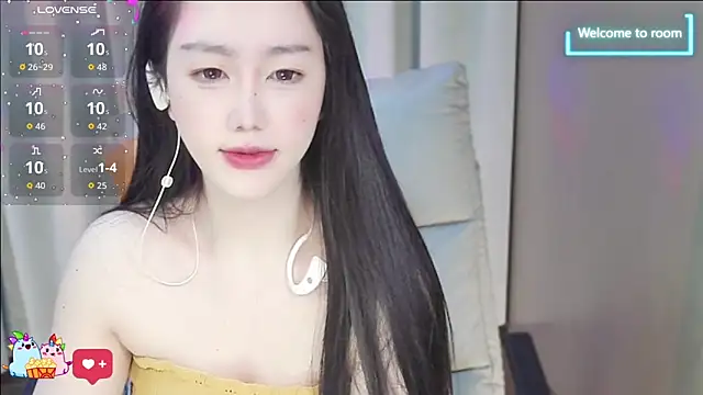 Snapshot of LINLIN-2025 chatting on December 15, 2025, 2:23 pm LINLIN-2025 online show from December 15, 2025, 2:23 pm