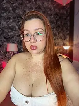 Snapshot of Bigass_curvy chatting on June 2, 2026, 10:43 pm Bigass curvy online show from June 2, 2026, 10:43 pm