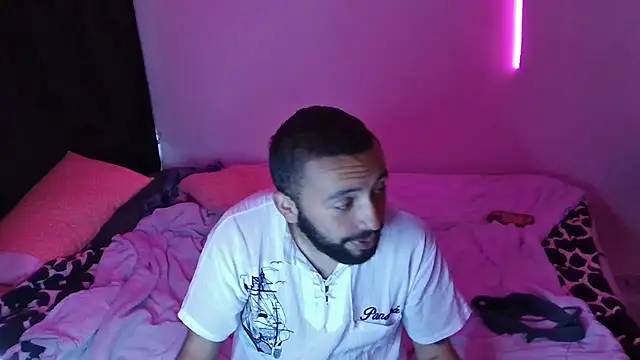 Snapshot of annaandgray chatting on September 17, 2025, 2:52 pm annaandgray online show from September 17, 2025, 2:52 pm